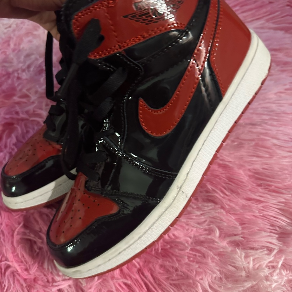 Red patient bread Jordan 1